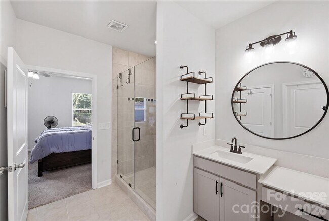 Building Photo - 116 Camdenbrush Trl