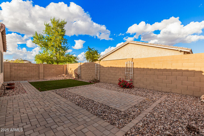 Building Photo - 12158 W Desert Moon Way