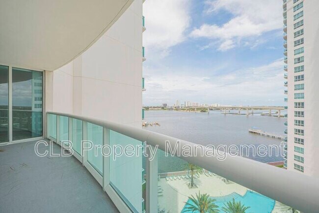 Building Photo - 241 Riverside Dr