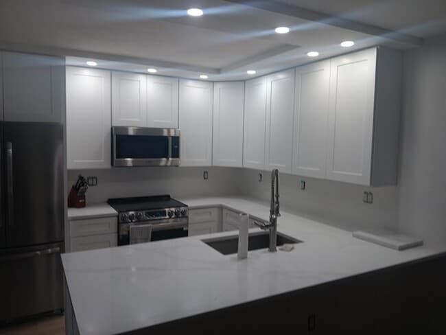 Building Photo - 3052 30th Ct