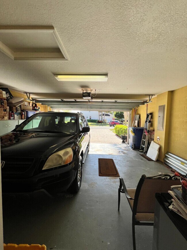 Building Photo - 217 Berenger Walk