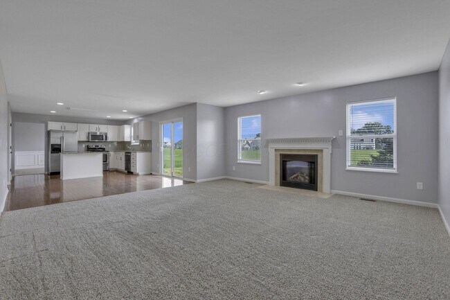 Building Photo - 1701 Marigold St