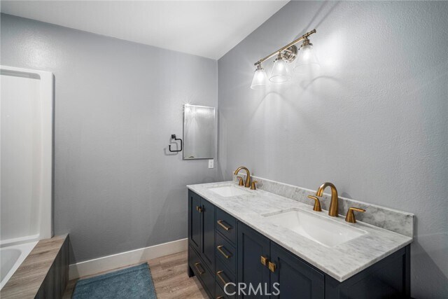 Building Photo - 14 Glastonbury Pl