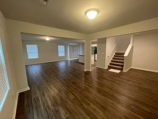 Building Photo - 2237 Trakand Dr