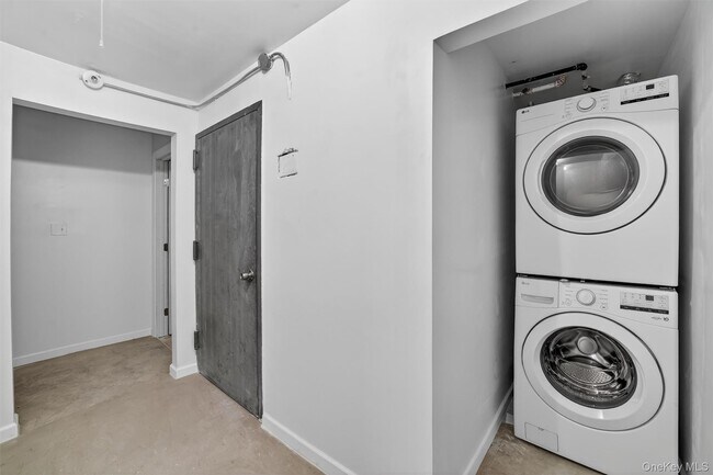 Building Photo - 4297 Kepler Ave