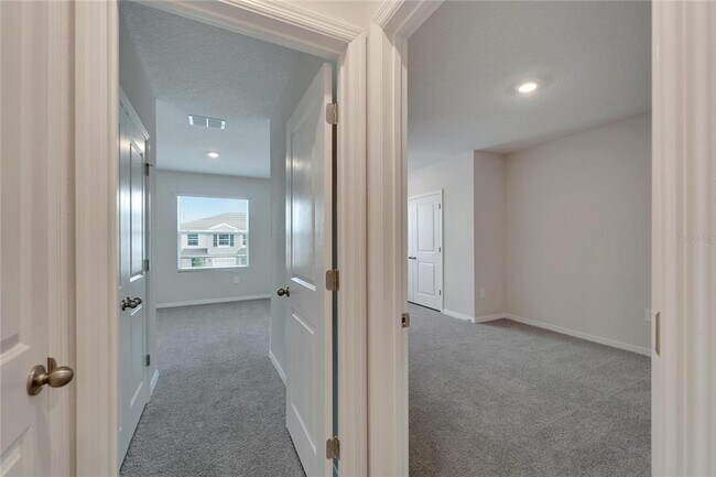 Building Photo - 17641 Crescent Moon Lp