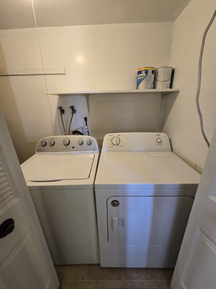 Building Photo - 7113 Senn Way