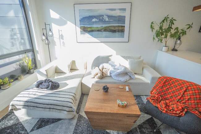 Building Photo - 4806 N Magnolia Ave