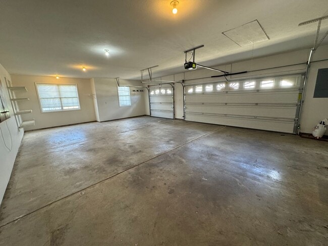 Building Photo - 4 Bedrooms, Big Yard & Top Schools – Don’t...