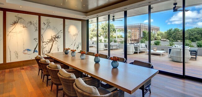 Building Photo - Symphony Honolulu! Luxurious 3 bedroom 2 bathroom in Kakaako with 2 assigned parking stall