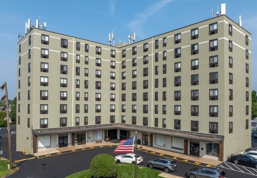 Primary Photo - Garner House Apartments