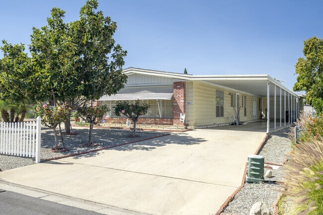 Building Photo - 25361 De Waide Ave