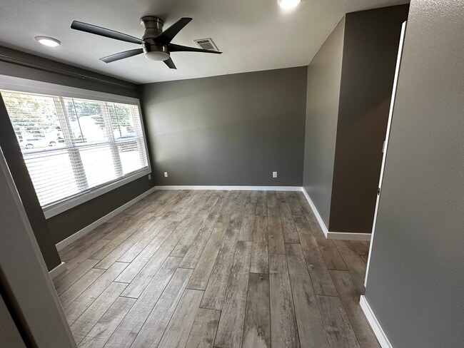 Building Photo - 68 Brierwood Cir