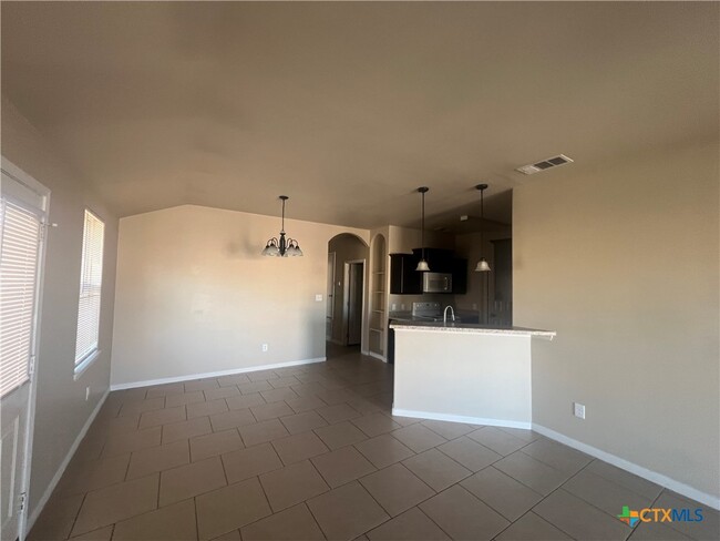 Building Photo - 1206 Loyal Ln