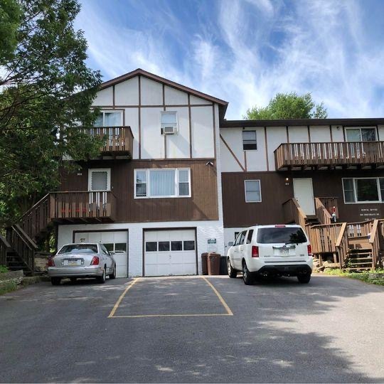 Front view of Apartment - 808 Southgate Dr