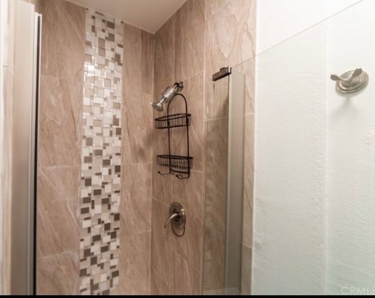 Building Photo - 1001 W MacArthur Blvd