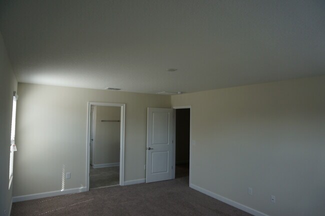 Building Photo - 15078 Purple Martin St