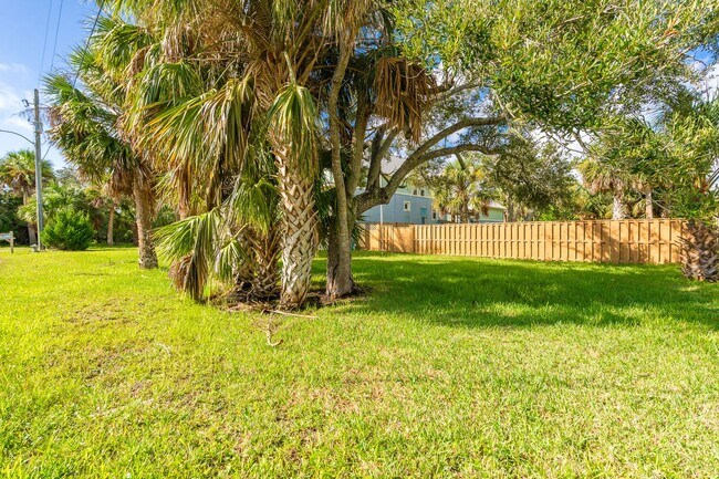 Building Photo - Charming Flagler Beach Rental with Private...