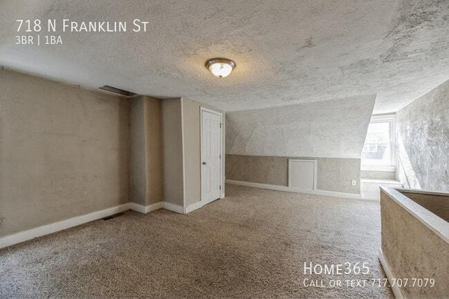 Building Photo - Wonderful 3 bed 1 bath Home at York