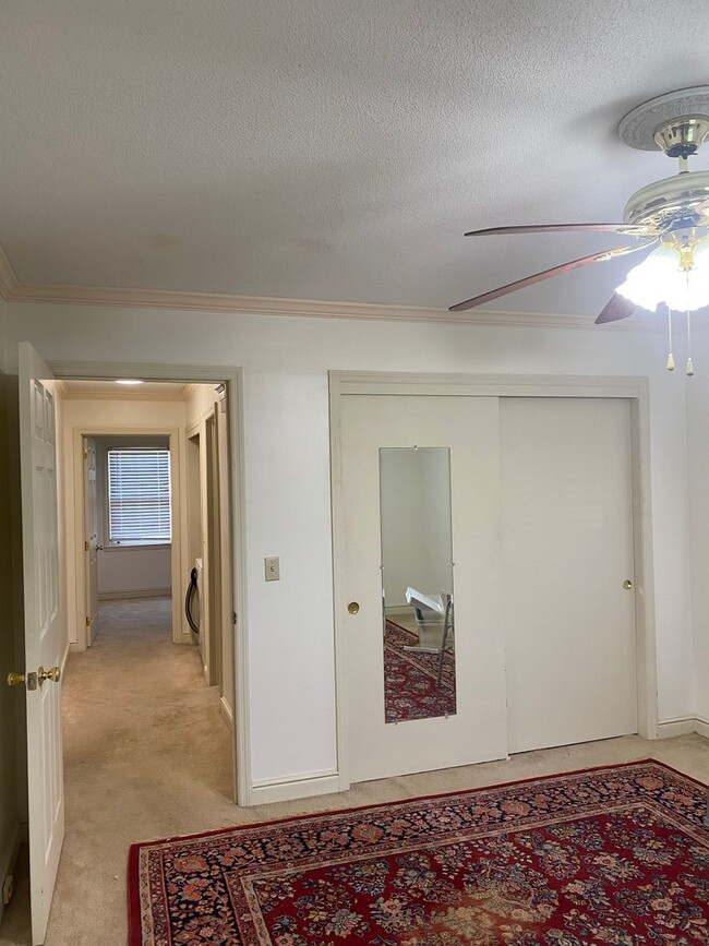 Building Photo - 2bd/1ba Condo Located  in Forest Acres