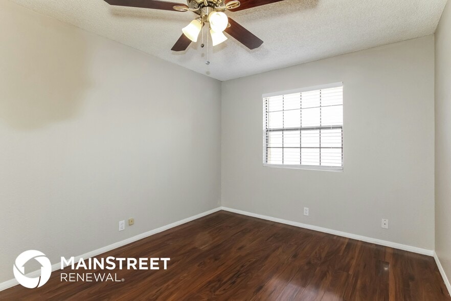 Building Photo - 3733 W Villa Theresa Dr