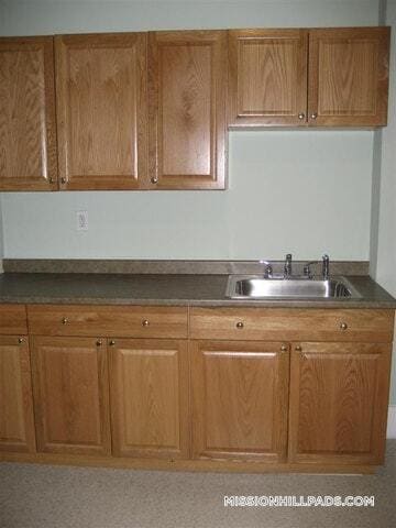 Building Photo - 887 Huntington Ave