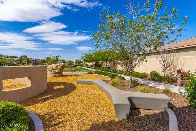 Building Photo - 13784 W Sarano Terrace