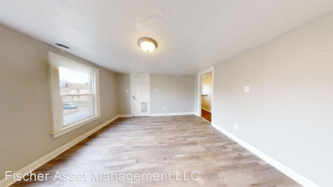 Building Photo - 2 br, 1 bath Apartment - 3224 West 32nd St...