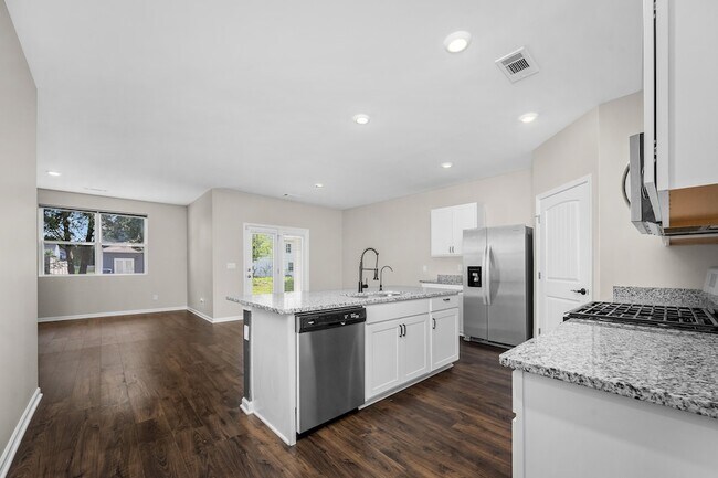 Building Photo - 131 Saddle Horse Ln