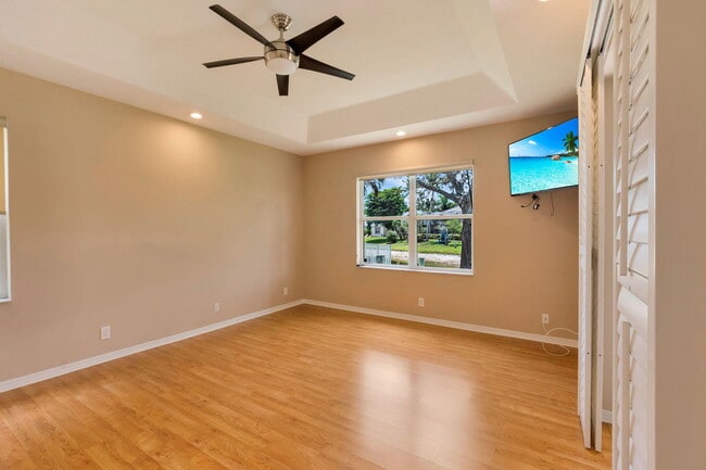 Building Photo - 12372 Cascades Pointe Dr