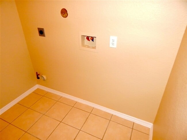 Building Photo - 814 Levi Bend