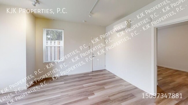 Building Photo - Winter Special: Look & Lease Within 24 Hou...