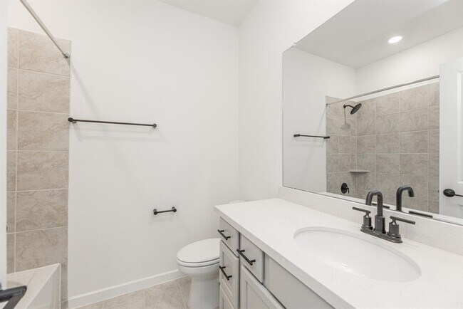 Building Photo - 21626 Lampeter River Ln