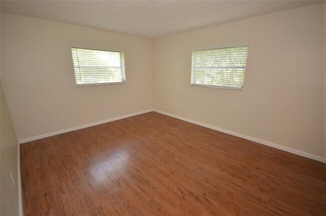 Building Photo - 5100 SW 64th Ave