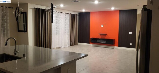 Building Photo - 6716 Anton St