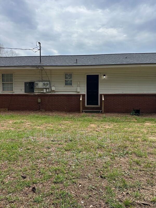 Building Photo - 451 Monetta St S E
