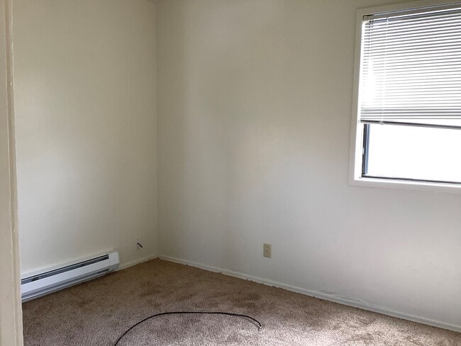 Building Photo - 0402