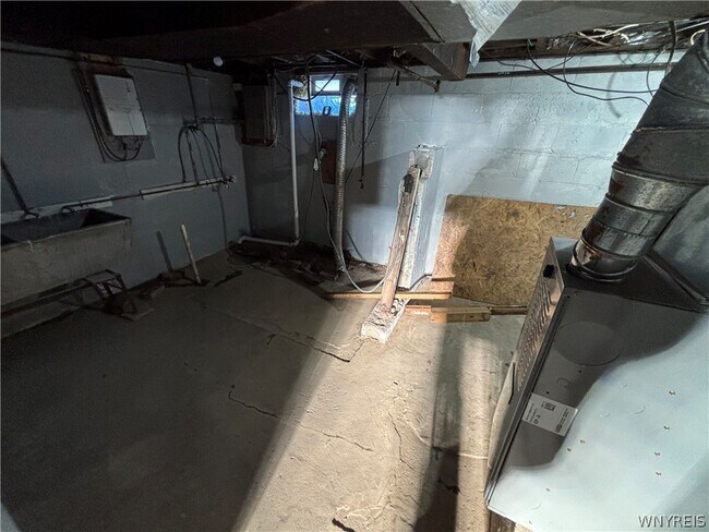 Building Photo - 396 Sudbury Rd