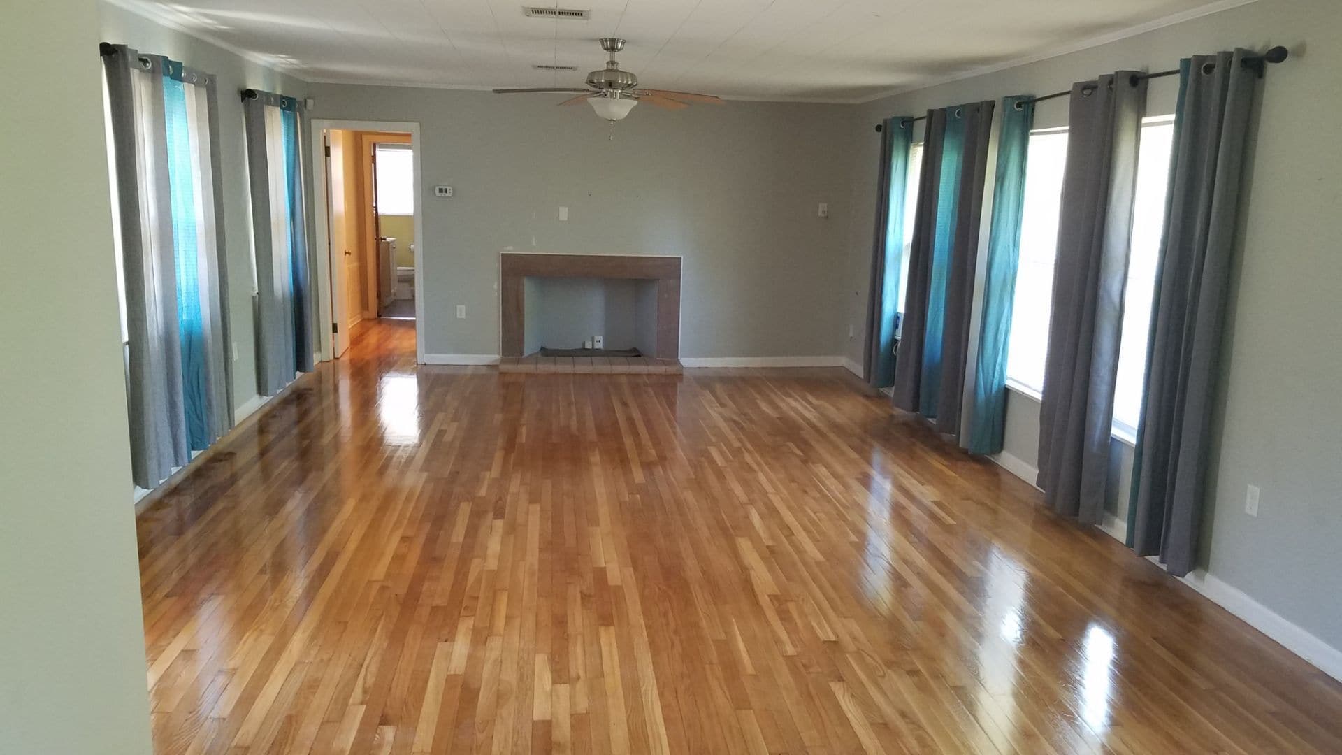 Building Photo - 3014 Magnolia Ave