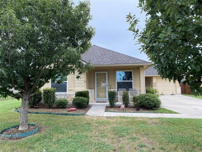 Primary Photo - 1017 Stewart Dr
