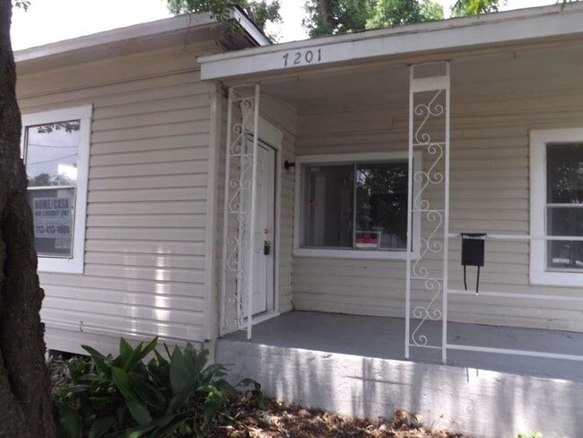 Primary Photo - 7201 Avenue I