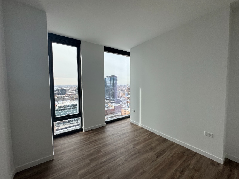 Building Photo - 144 N Aberdeen St