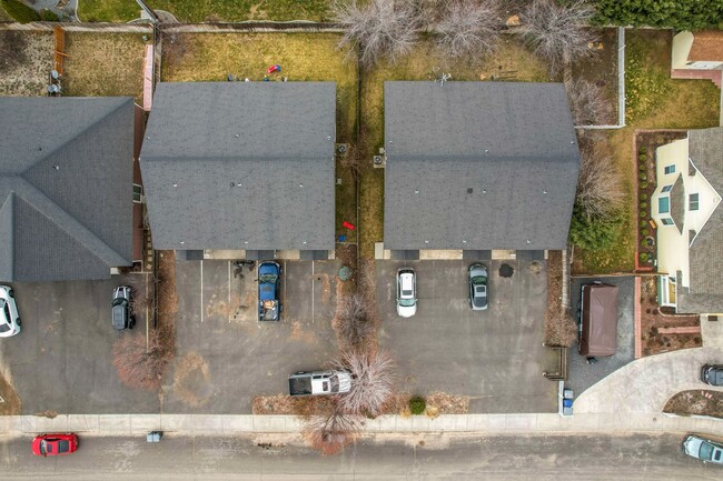 Building Photo - 1709 W Fern Dr