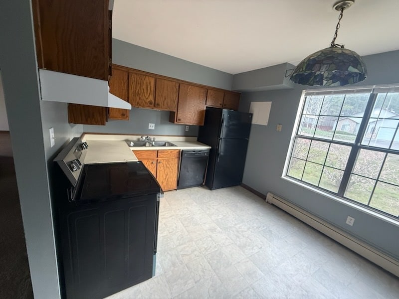 Kitchen with new glass top stove - 198 Aspenglow Blvd