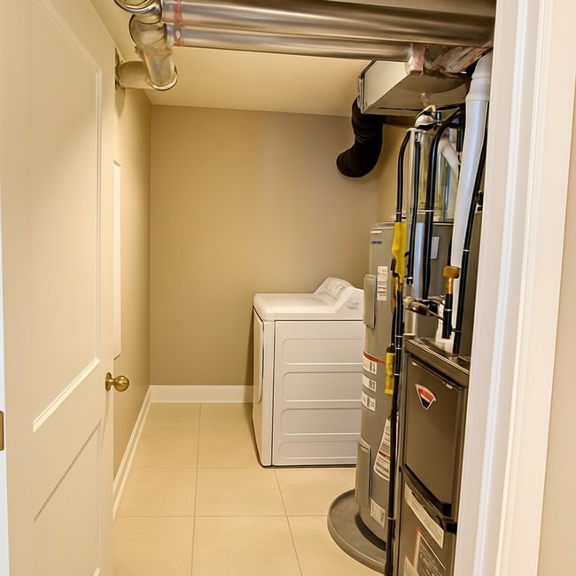 Building Photo - Beautiful Townhome in Maple Grove for $2,899/month!