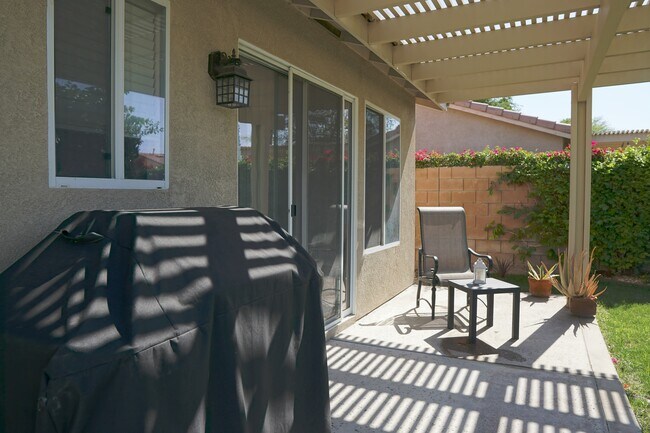 Building Photo - 81367 Avenida Camelia
