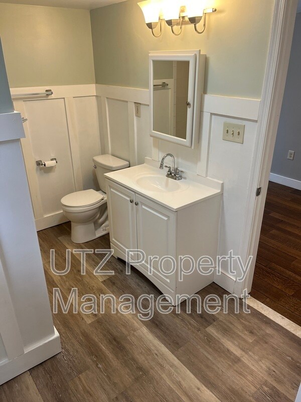 Building Photo - 29 John St