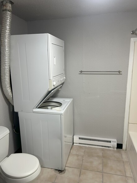 Lower - 613 N Franklin Ave