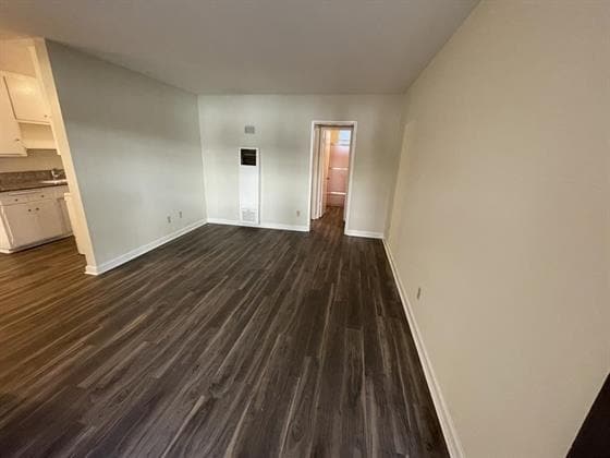 Interior Photo - 211 North Isabel