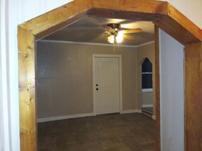 Building Photo - 3540 Cleveland Ave.